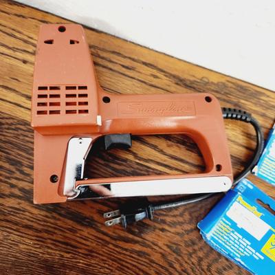 ELECTRIC SWINGLINE STAPLER BUNDLE