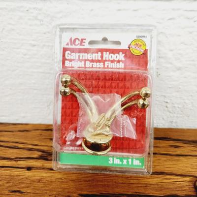 METAL WALL HOOKS BUNDLE