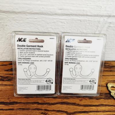 METAL WALL HOOKS BUNDLE