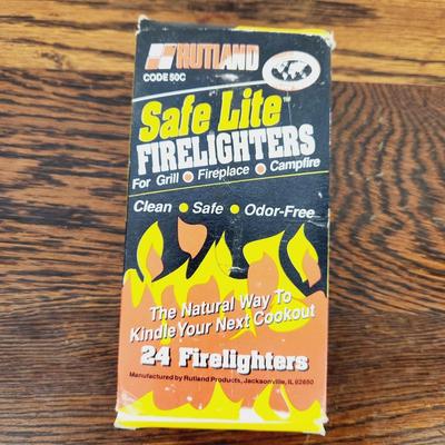 NEW SAFELIGHT FIRE LIGHTERS BOX