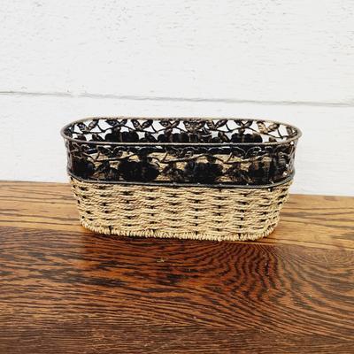 METAL AND WOVEN BASKET / PLANTER