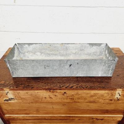 FANTASTIC VINTAGE WOVEN (WITH METAL INSERT) PLANTER
