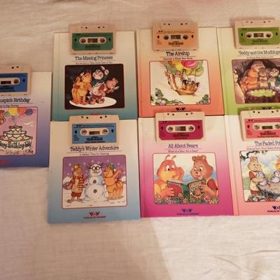 Vintage Teddy Ruxpin with 7 books & tapes, clothes & instructions