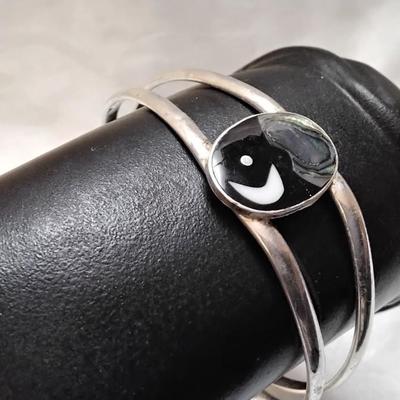 Unique Onyx/Mother of Pearl/Abalone Alpaca Silver Bracelet