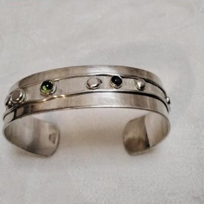 Navajo Made Amethyst And Peridot 925 Bracelet