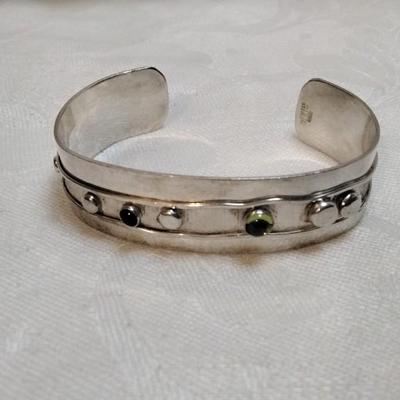 Navajo Made Amethyst And Peridot 925 Bracelet