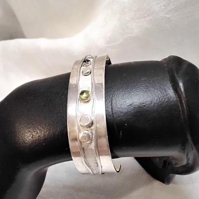 Navajo Made Amethyst And Peridot 925 Bracelet