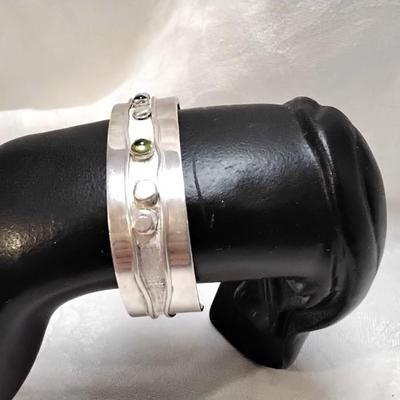Navajo Made Amethyst And Peridot 925 Bracelet
