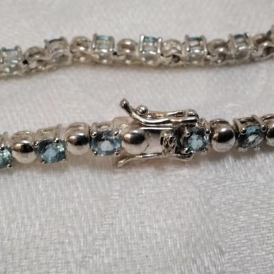 Captivating Aquamarine 7" 925 Bracelet
