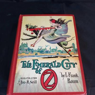 THE EMERALD CITY OF OZ BY L FRANK BAUM COPYRIGHT 1910