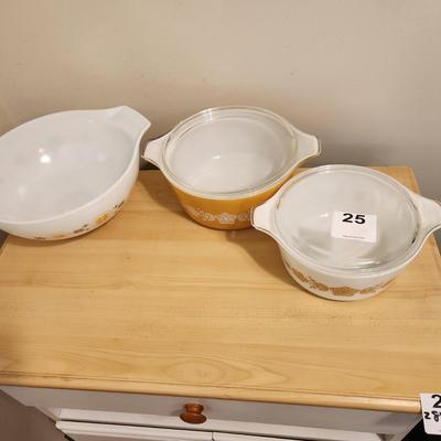 3 Vintage Pyrex Bowl  2 with Lids Butterfly, Town & Country