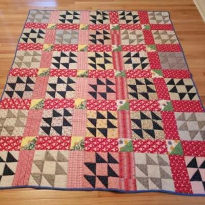 Vintage handmade hand quilted old maid's puzzle quilt