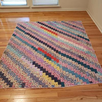 Vintage handmade trip around the world quilt