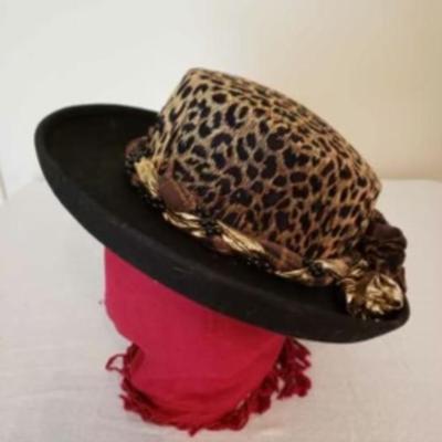Women's wool felt black fedora hat with Leopard print overlay