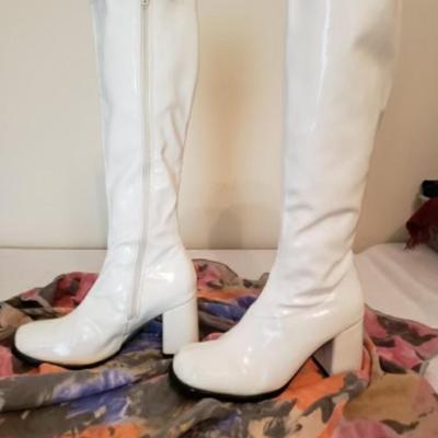 Women's vintage style white GoGo boots
