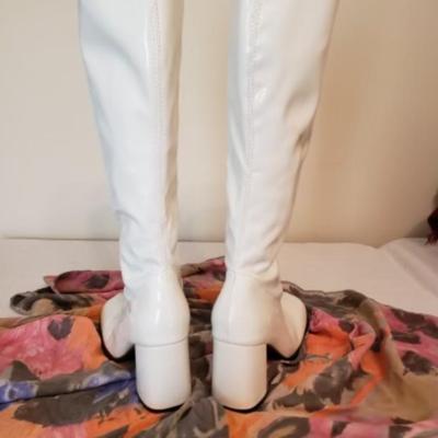 Women's vintage style white GoGo boots