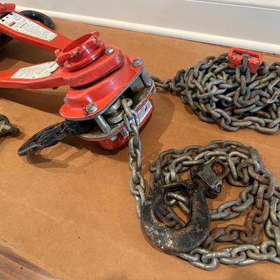 Pair of DAYTON 1.5 Ton Hoists