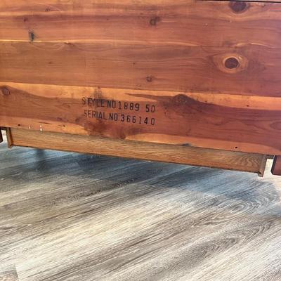 LANE Mid-century Modern Lane Cedar Chest  **Read Details