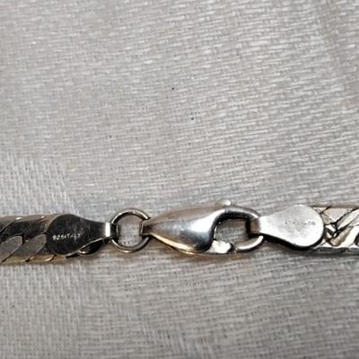Silpada Medallion On Milor Herringbone Italian 24" Necklace
