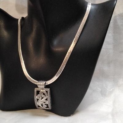 Silpada Medallion On Milor Herringbone Italian 24" Necklace
