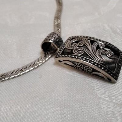 Silpada Medallion On Milor Herringbone Italian 24" Necklace