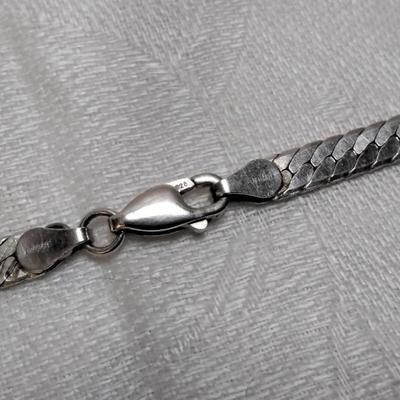 Silpada Medallion On Milor Herringbone Italian 24" Necklace