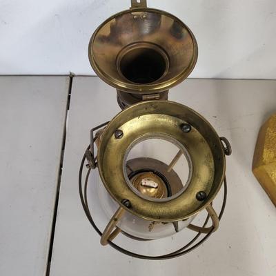 Antiques Railroad Style Brass Lantern