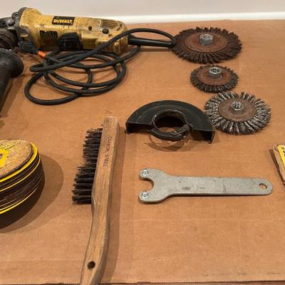 Dewalt D28402 Angle Grinder