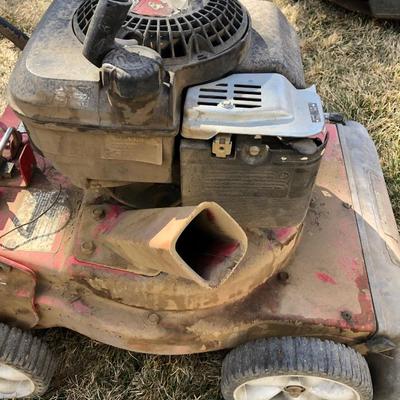 Three in 1 yard vac, mulcher, chipper shredder