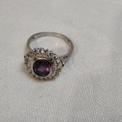 Vintage Amethyst Surrounded By White Sapphires 925 Ring Size 9