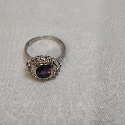 Vintage Amethyst Surrounded By White Sapphires 925 Ring Size 9