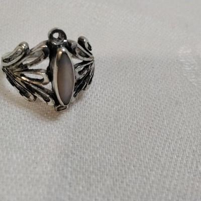 Vintage Mother Of Pearl 925 Ring Size 5