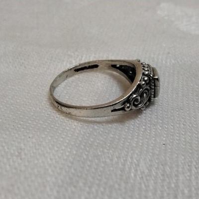 Vintage Onyx In A Gorgeous Band Size 6