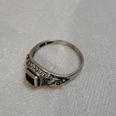 Vintage Onyx In A Gorgeous Band Size 6