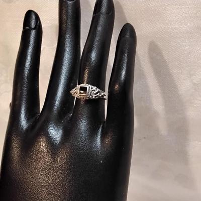 Vintage Onyx In A Gorgeous Band Size 6