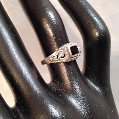 Vintage Onyx In A Gorgeous Band Size 6