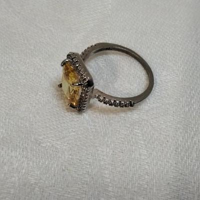 Citrine Surrounded By White Sapphires 925 Ring Size 7