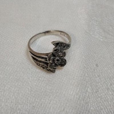Unique Marcasite Flower 925 Ring Size 7