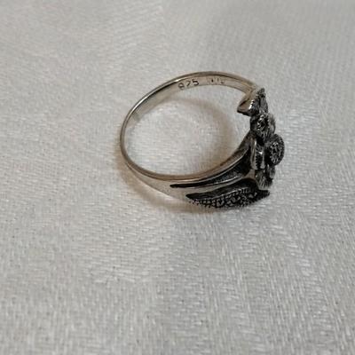 Unique Marcasite Flower 925 Ring Size 7