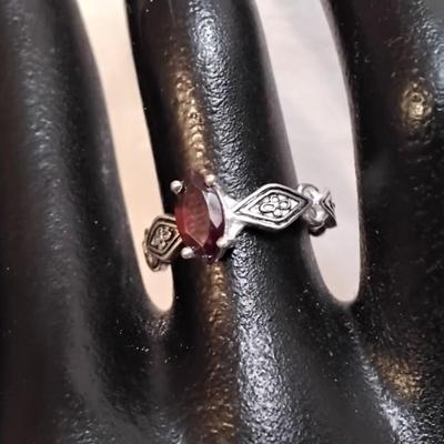 Vintage Garnet 925 Ring Size 6.5