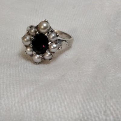 Vintage Garnet And Pearl 925 Ring Size 8.5