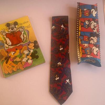 Mickey Mouse Takes a Vacation Puppet Book 1976 & 100% silk tie with box