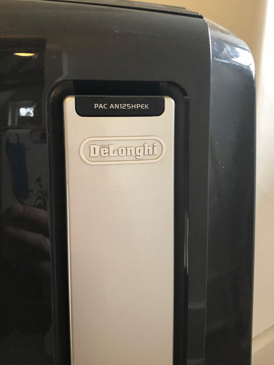LOT 24M DeLonghi Pinguino Air Conditioner Model PAC AN125HPEKC 1A