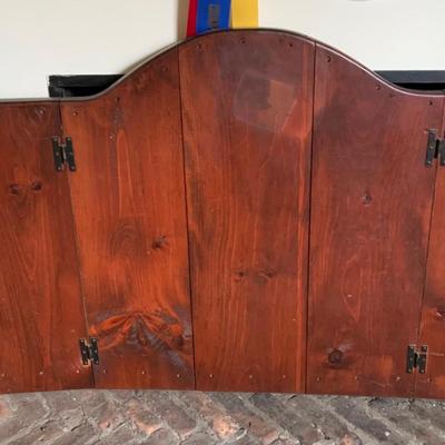 LOT:75G: Decorative Painted Wood Fireplace  Screen