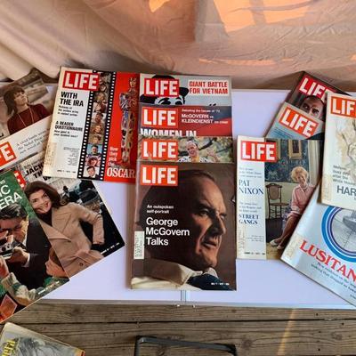 LIFE Magazine -14 magazines, 1-1971 & 13-1972
