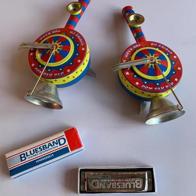 2 Metal Tin Toys & Harmonica