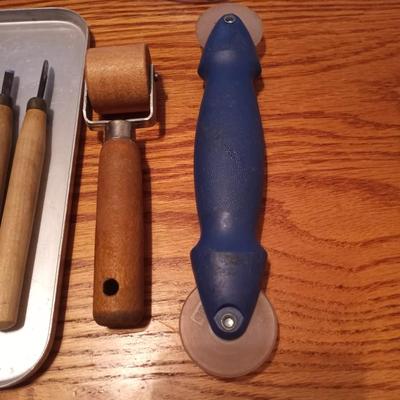 WOOD DETAIL TOOLS-LEATHERMAN-STUD FINDER-LEVEL AND MORE