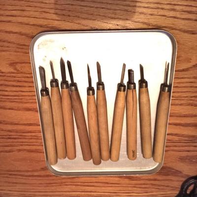 WOOD DETAIL TOOLS-LEATHERMAN-STUD FINDER-LEVEL AND MORE