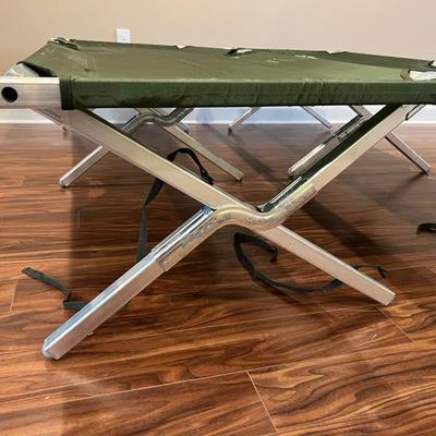 REYES INDUSTRIES Pair of Cots