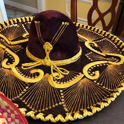 Dos Sombreros
